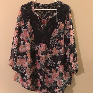 Zac & Rachel Floral Top Extra Large